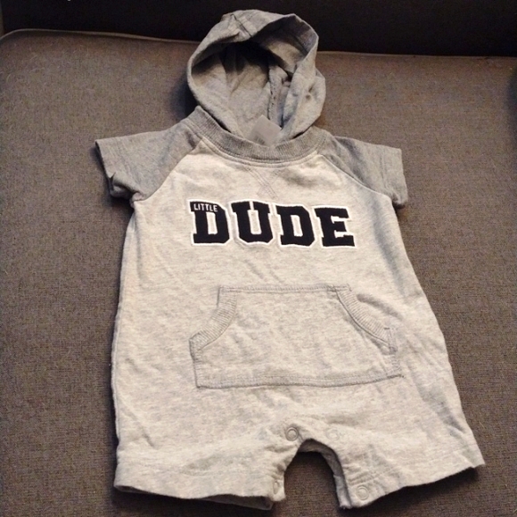 Baby Carter's Onesy shorts with hood size 3months... - Picture 3 of 8